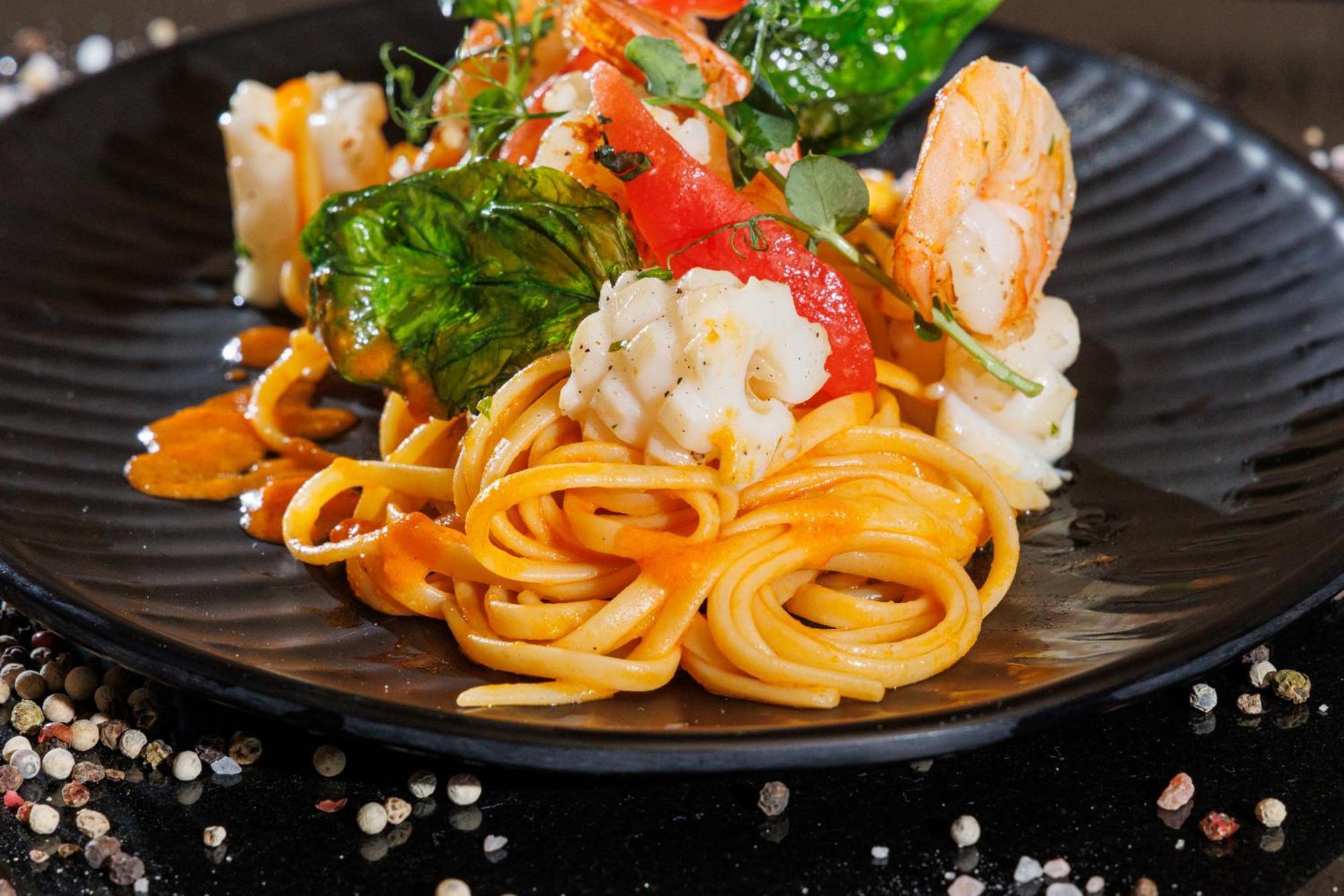 幸运班斯科公寓式酒店Spa及休闲 外观 照片 Seafood linguine