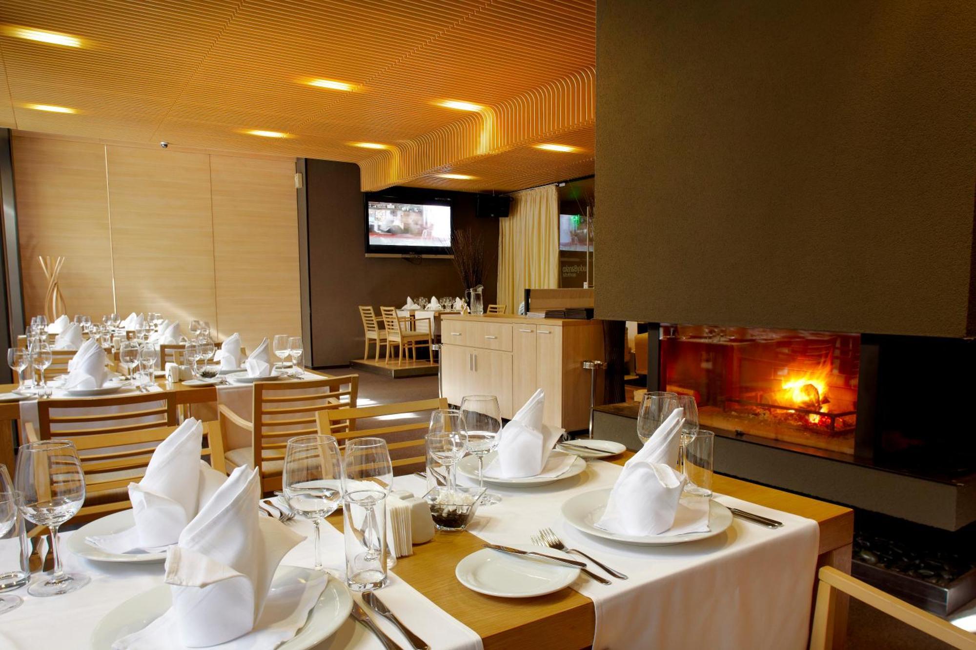 幸运班斯科公寓式酒店Spa及休闲 外观 照片 Restaurant in the hotel