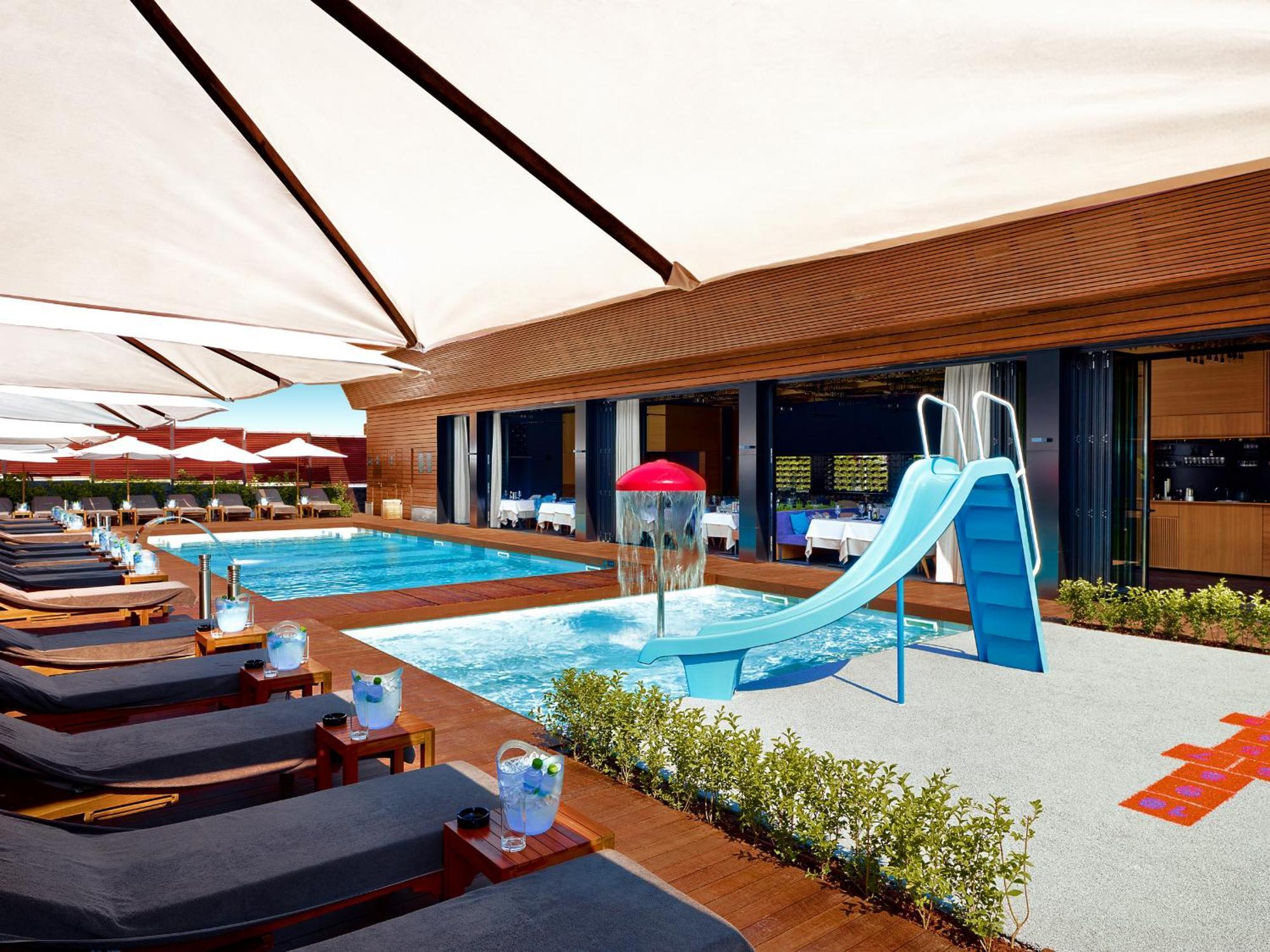 幸运班斯科公寓式酒店Spa及休闲 外观 照片 The pool at the W Hotel